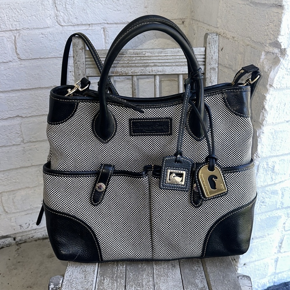 DOONEY & BOURKE//SET//Satchel CANVAS/LEATHER XLg TOTE & Crossbody Checkered Bag